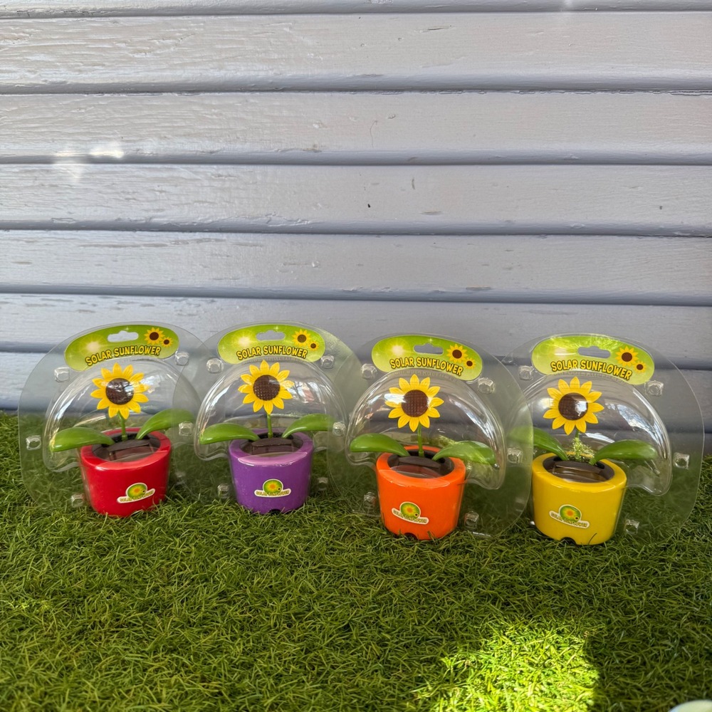 Sunflower Dancing Flower Solar‎ Powered Toy Greenbrier International Set of 4